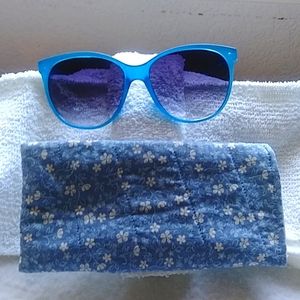 Frosty Blue w/case Sunglasses